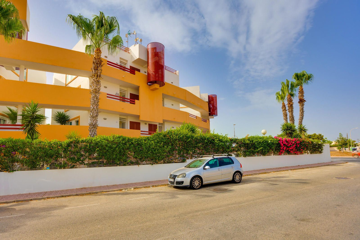 Appartement te koop in Orihuela Costa | 2 slaapkamers H5442643