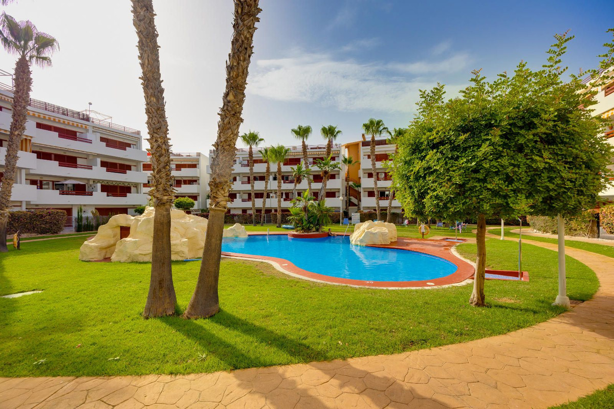Appartement te koop in Orihuela Costa | 2 slaapkamers H5442643