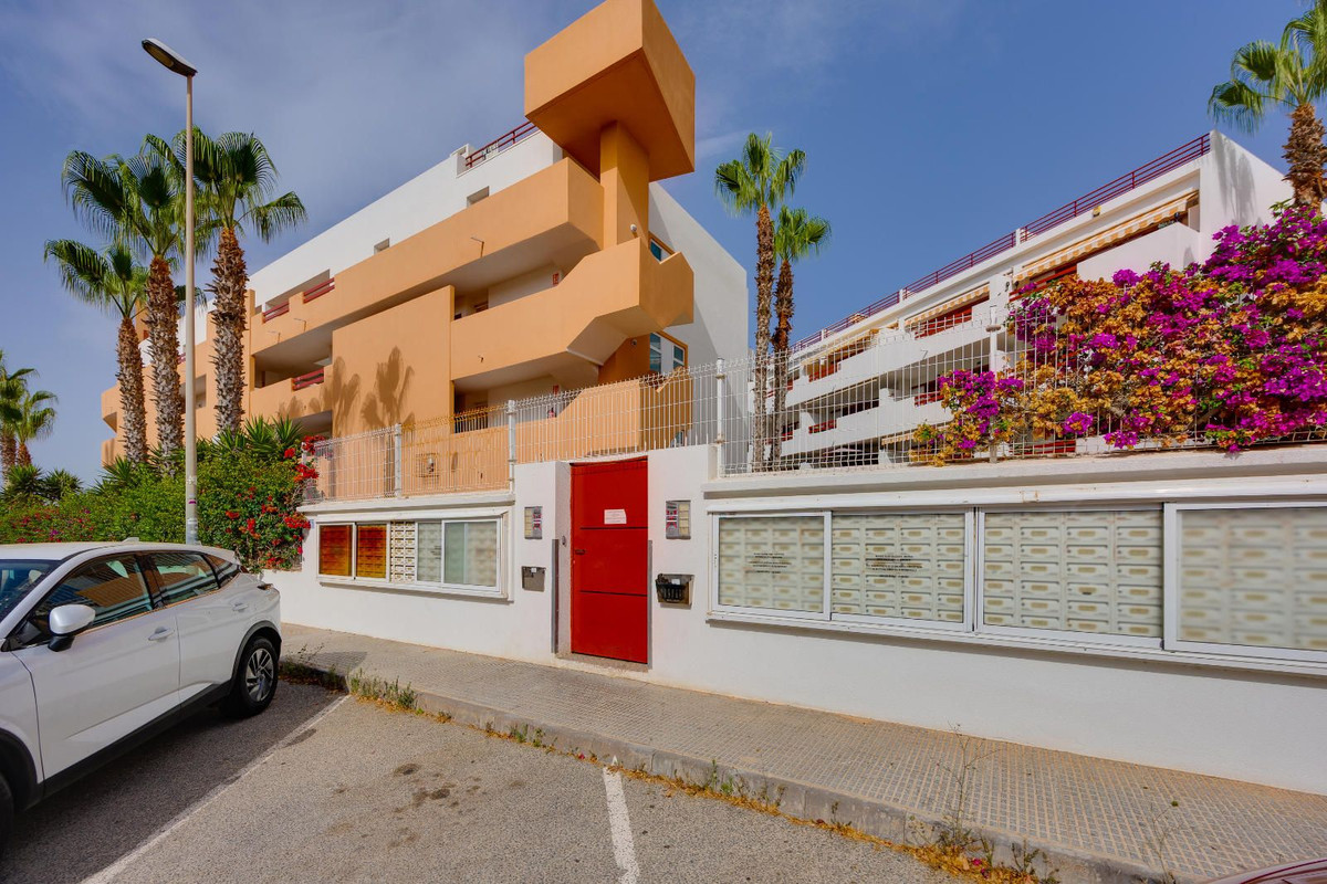 Appartement te koop in Orihuela Costa | 2 slaapkamers H5442643