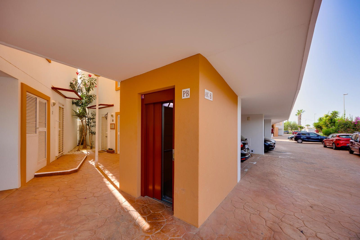 Appartement te koop in Orihuela Costa | 2 slaapkamers H5442643