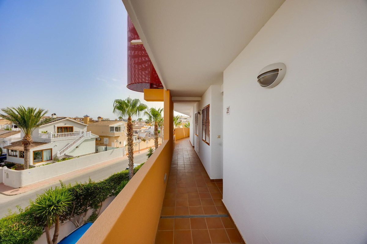Appartement te koop in Orihuela Costa | 2 slaapkamers H5442643