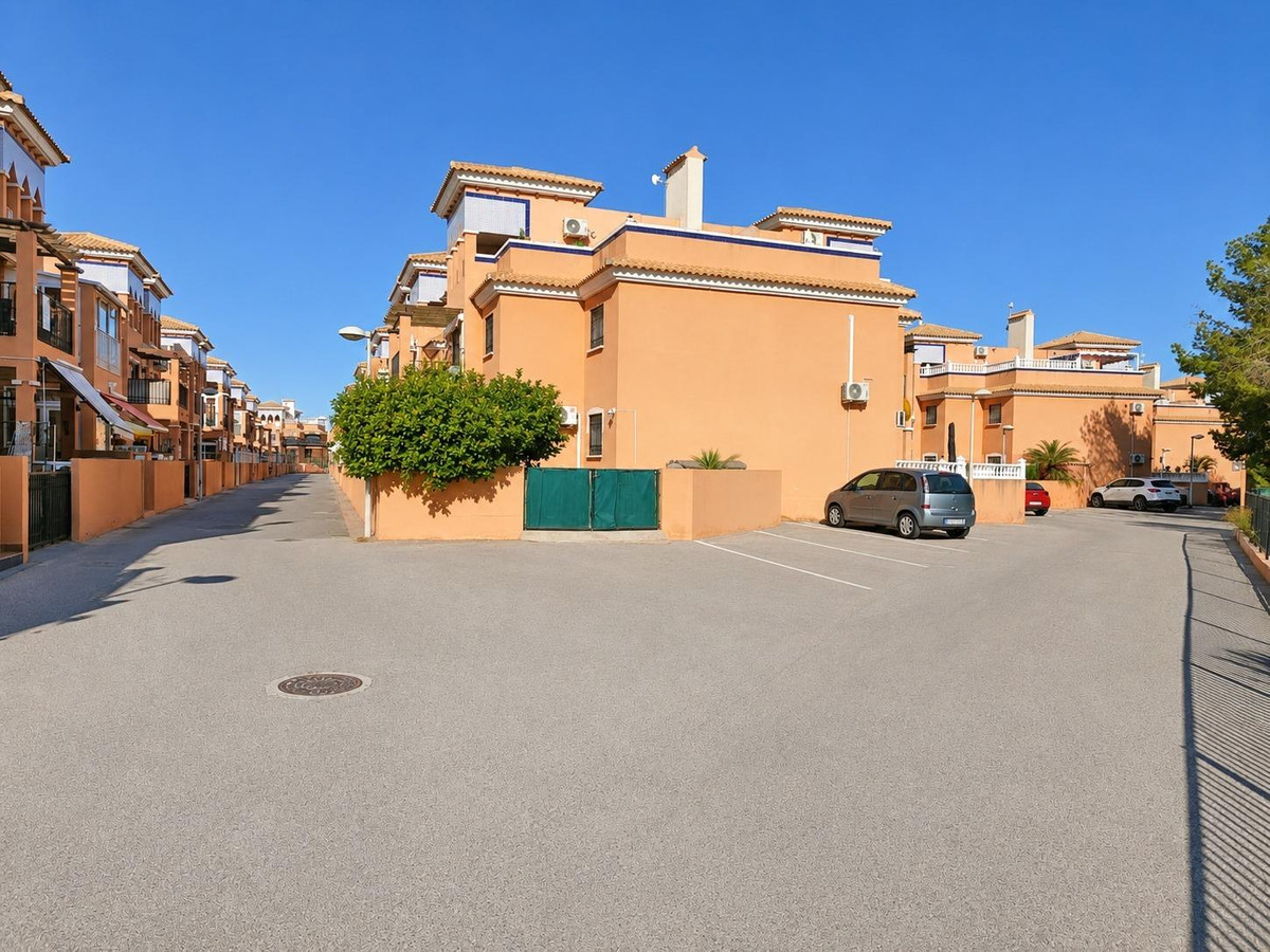 Appartement te koop in Orihuela Costa | 2 slaapkamers H5453578
