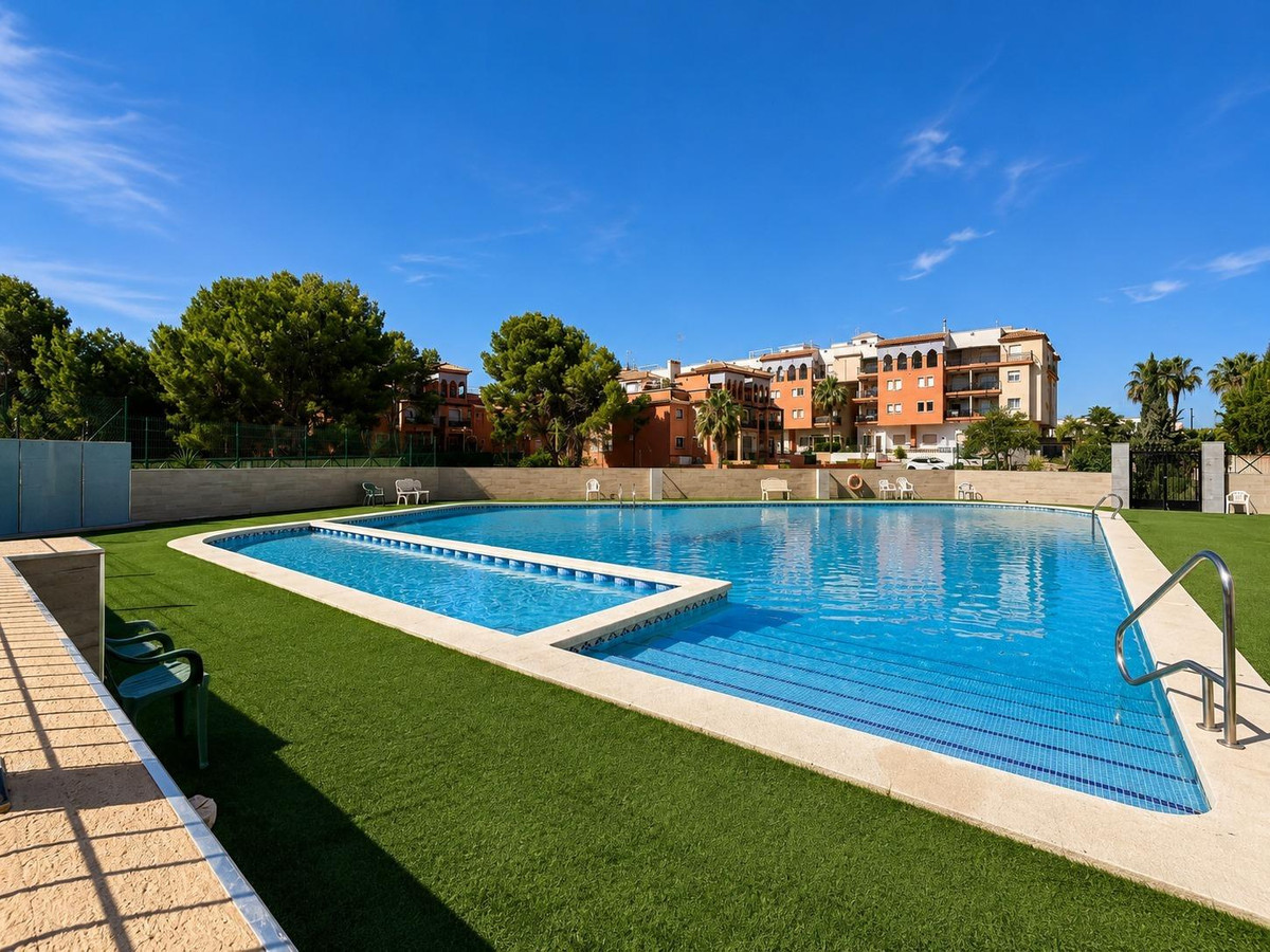 Appartement te koop in Orihuela Costa | 2 slaapkamers H5453578