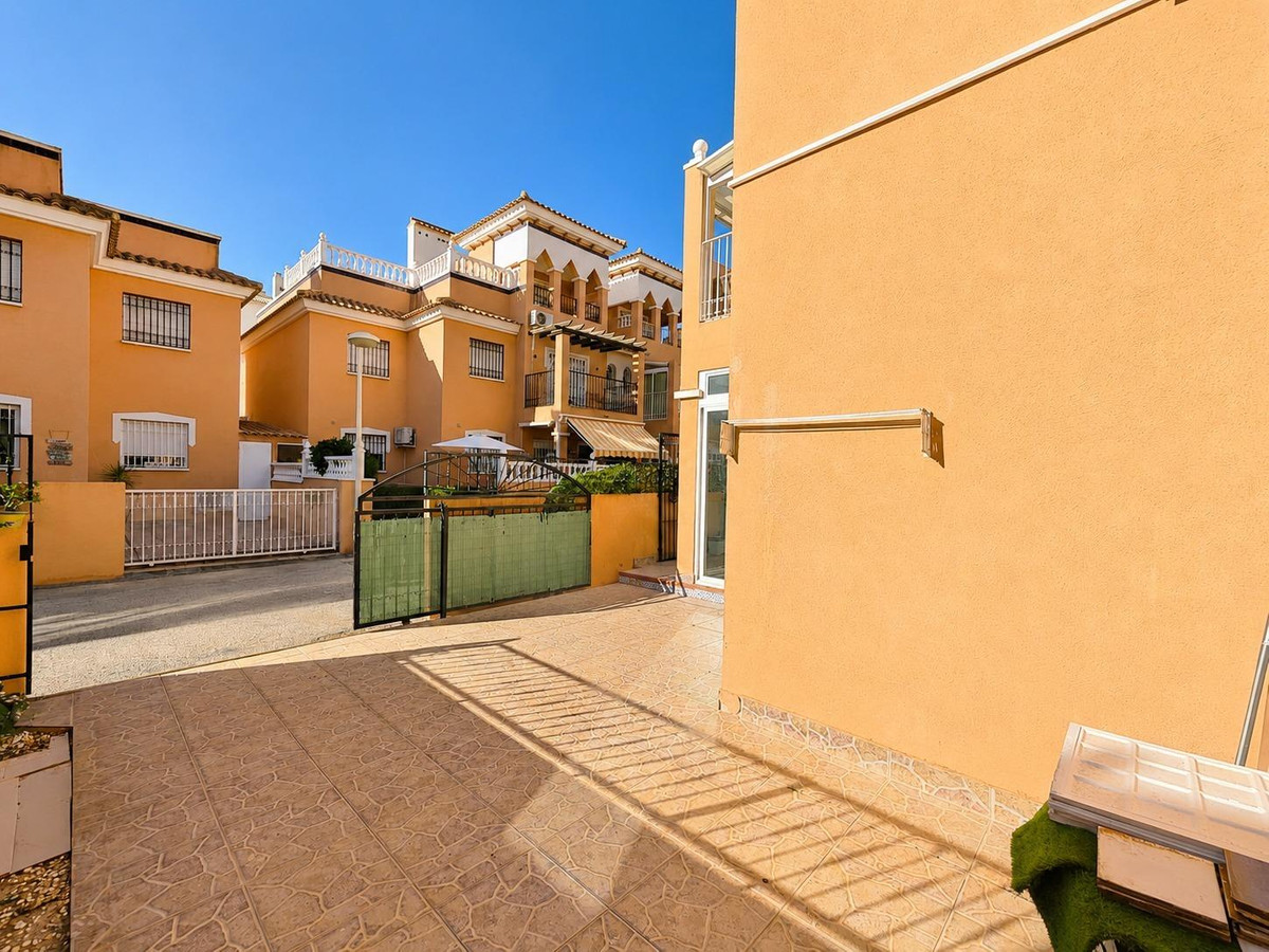 Appartement te koop in Orihuela Costa | 2 slaapkamers H5453578