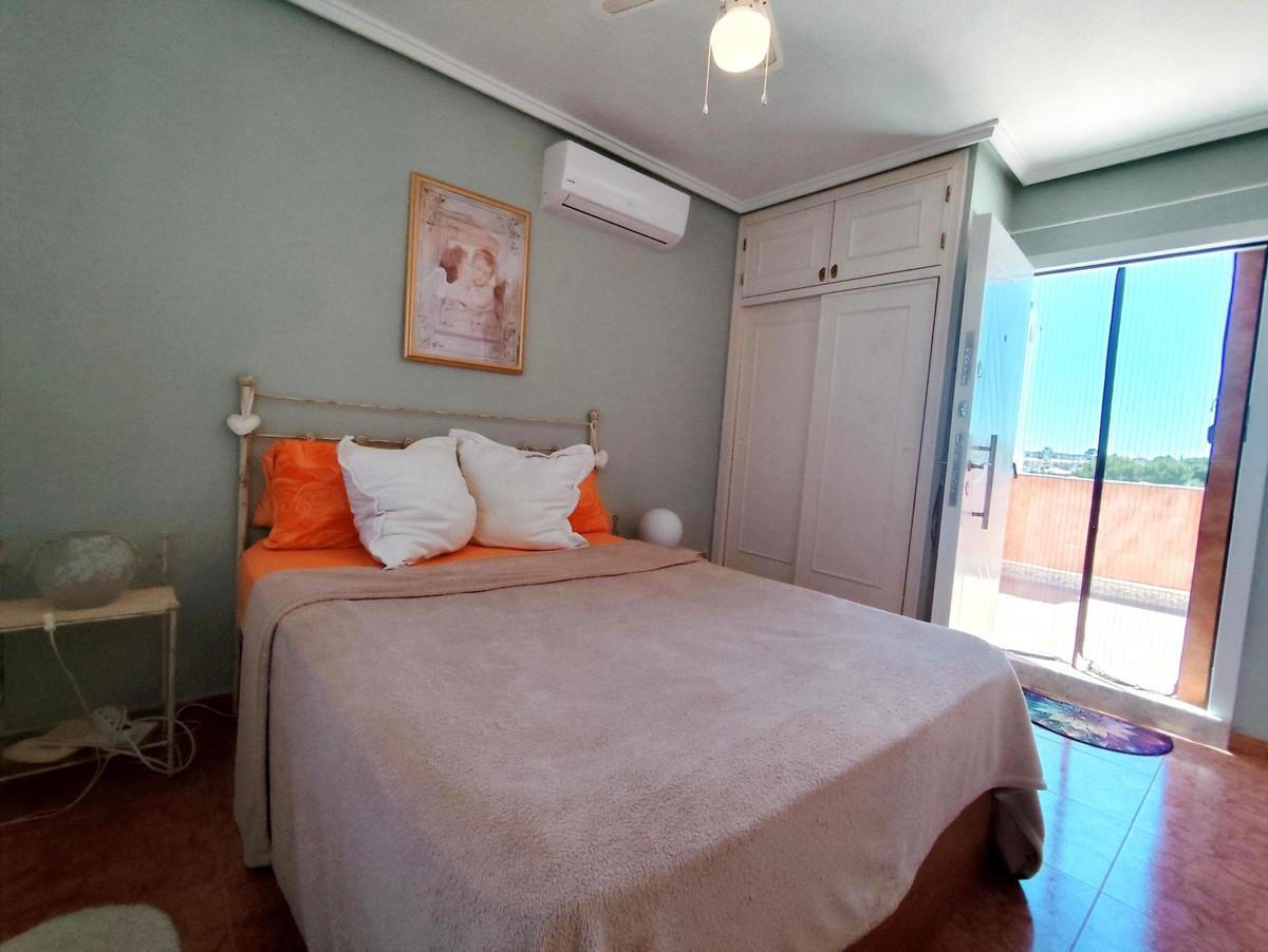 Appartement te koop in Orihuela Costa | 4 slaapkamers H5453596
