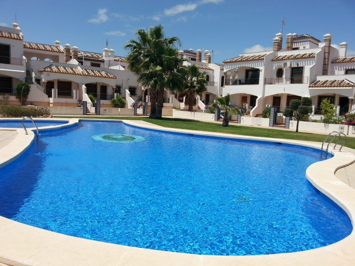 Duplex te koop in Orihuela Costa | 2 slaapkamers H5453656