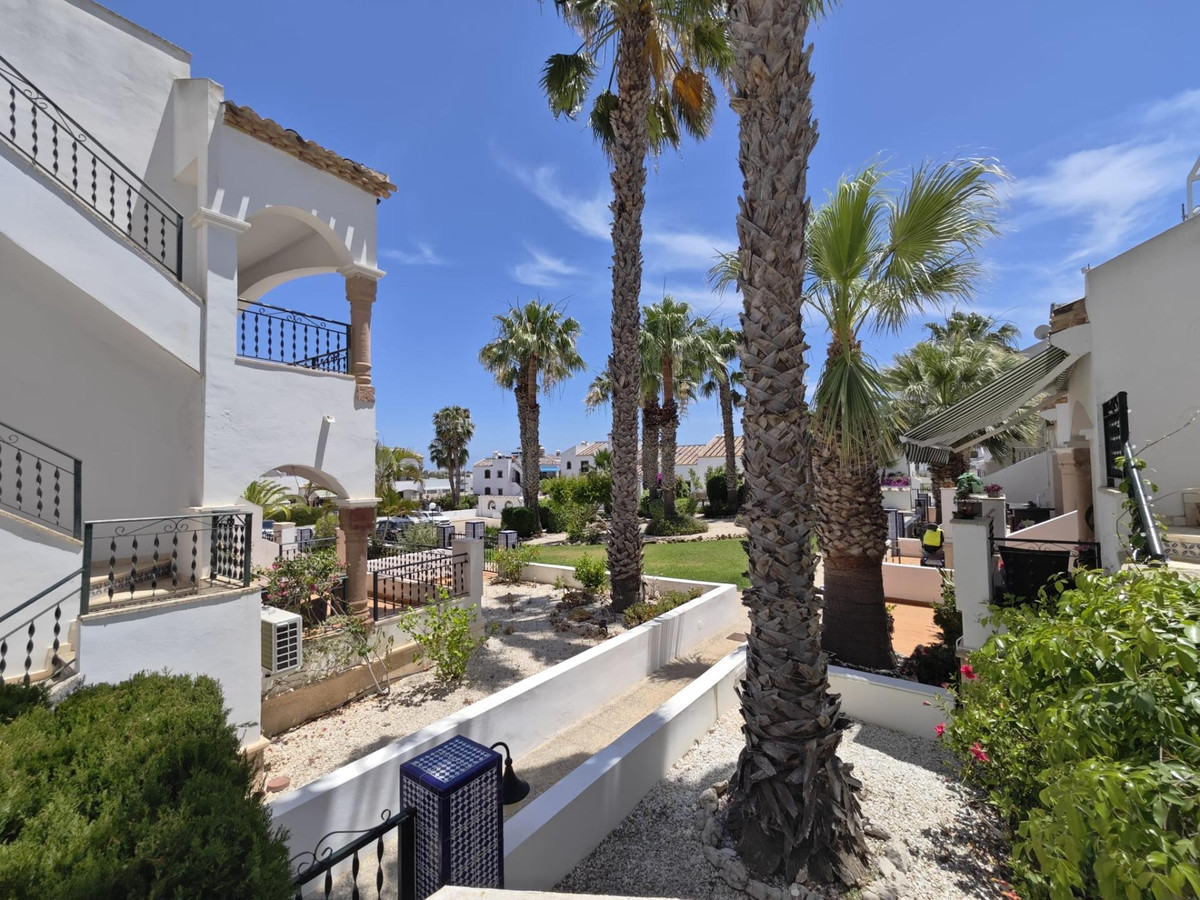Duplex te koop in Orihuela Costa | 2 slaapkamers H5453656