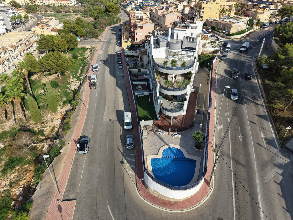 Appartement te koop in Orihuela Costa | 4 slaapkamers H5517199