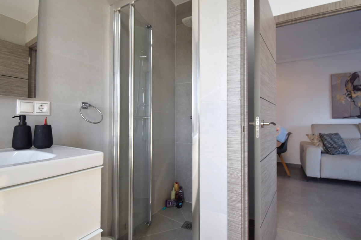 Appartement te koop in Orihuela Costa | 4 slaapkamers H5517199