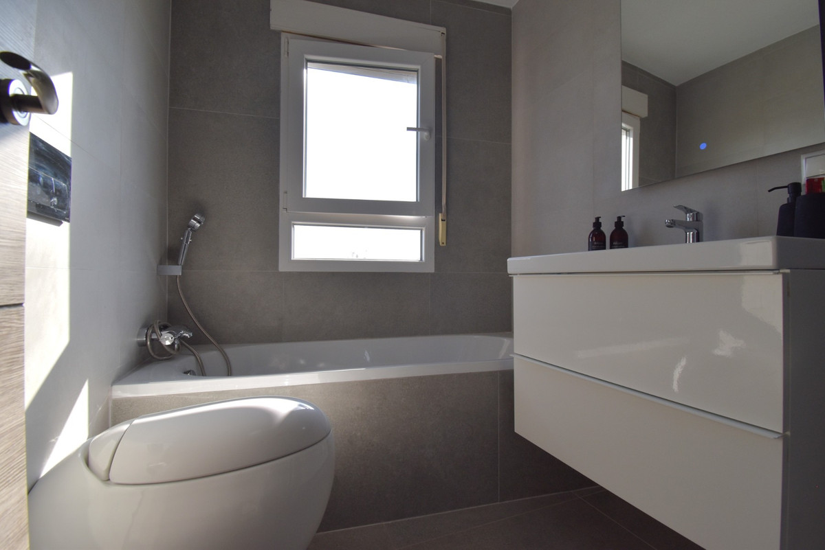 Appartement te koop in Orihuela Costa | 4 slaapkamers H5517199