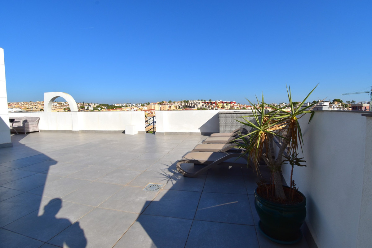 Appartement te koop in Orihuela Costa | 4 slaapkamers H5517199