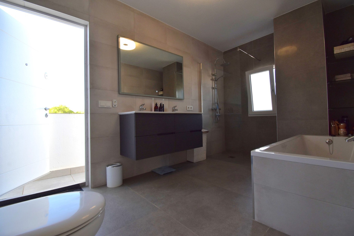 Appartement te koop in Orihuela Costa | 4 slaapkamers H5517199