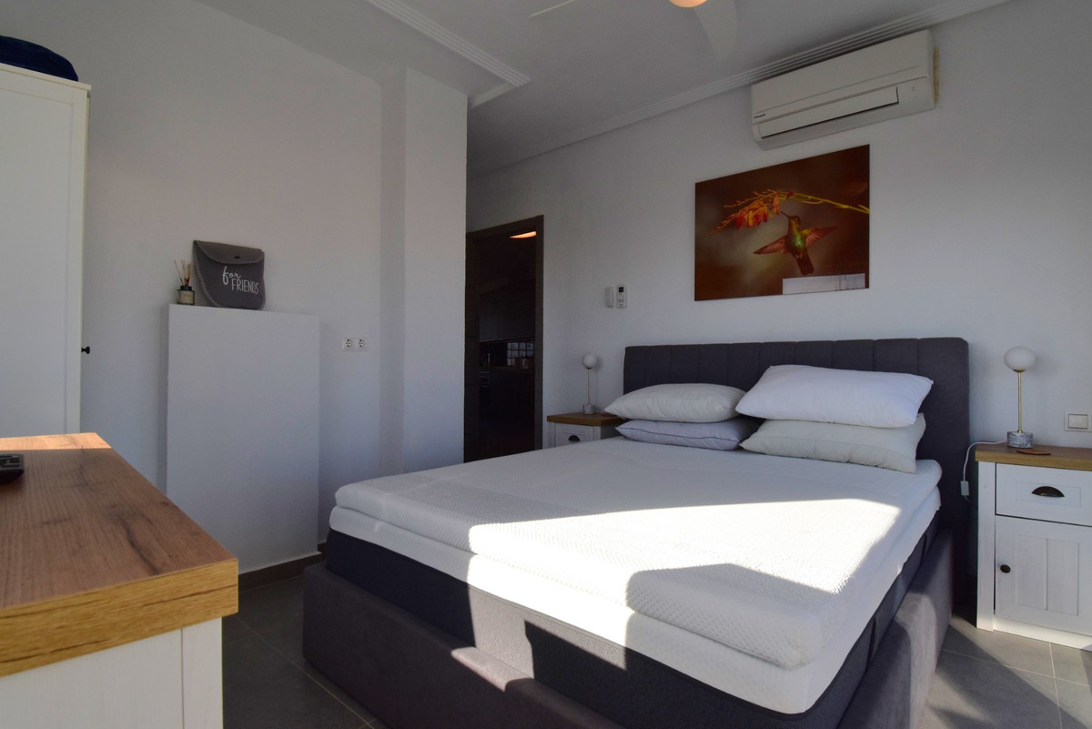 Appartement te koop in Orihuela Costa | 4 slaapkamers H5517199