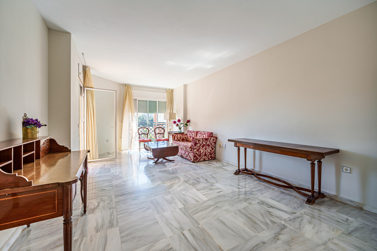 Appartement te koop in Parque Clavero | 2 slaapkamers H5067307