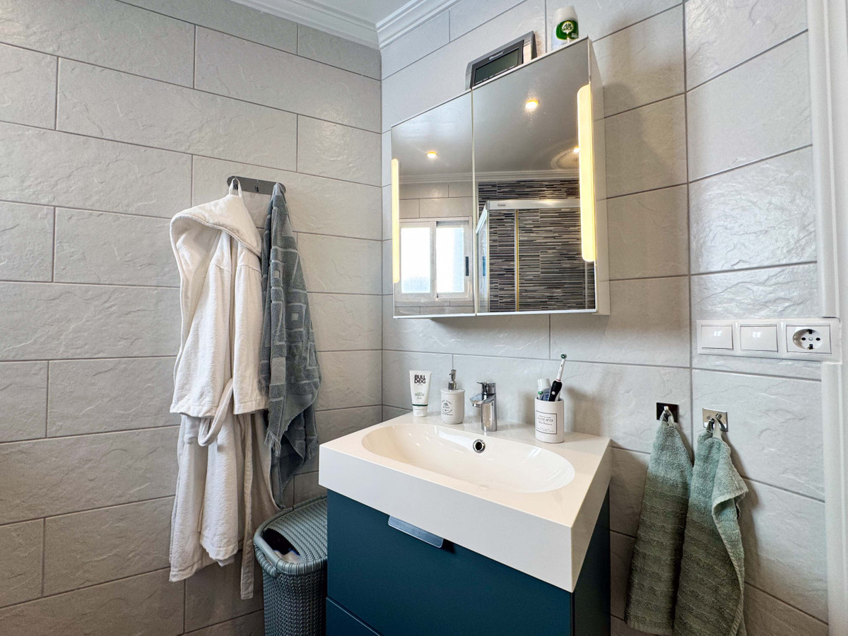 Appartement te koop in Parque de las Naciones | 2 slaapkamers H5295592