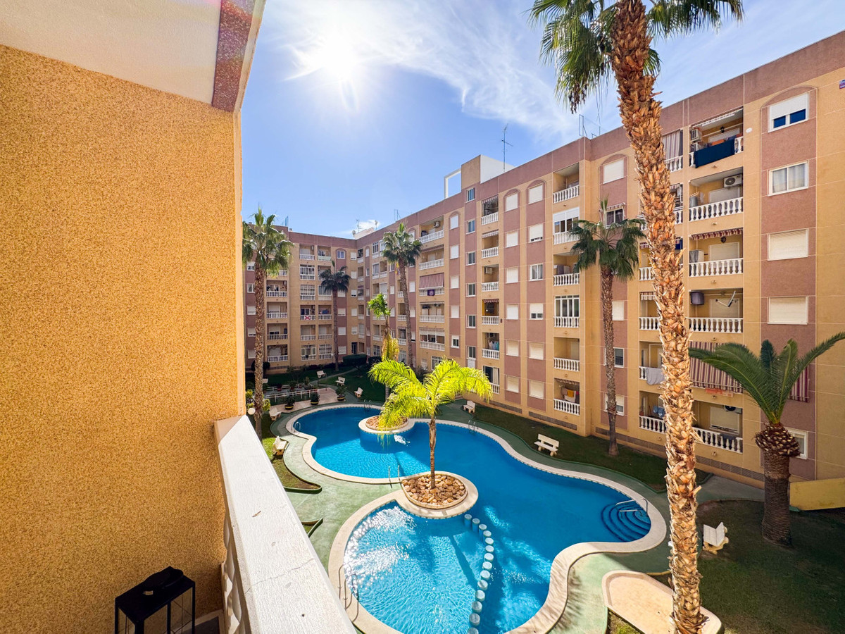 Appartement te koop in Parque de las Naciones | 2 slaapkamers H5295655