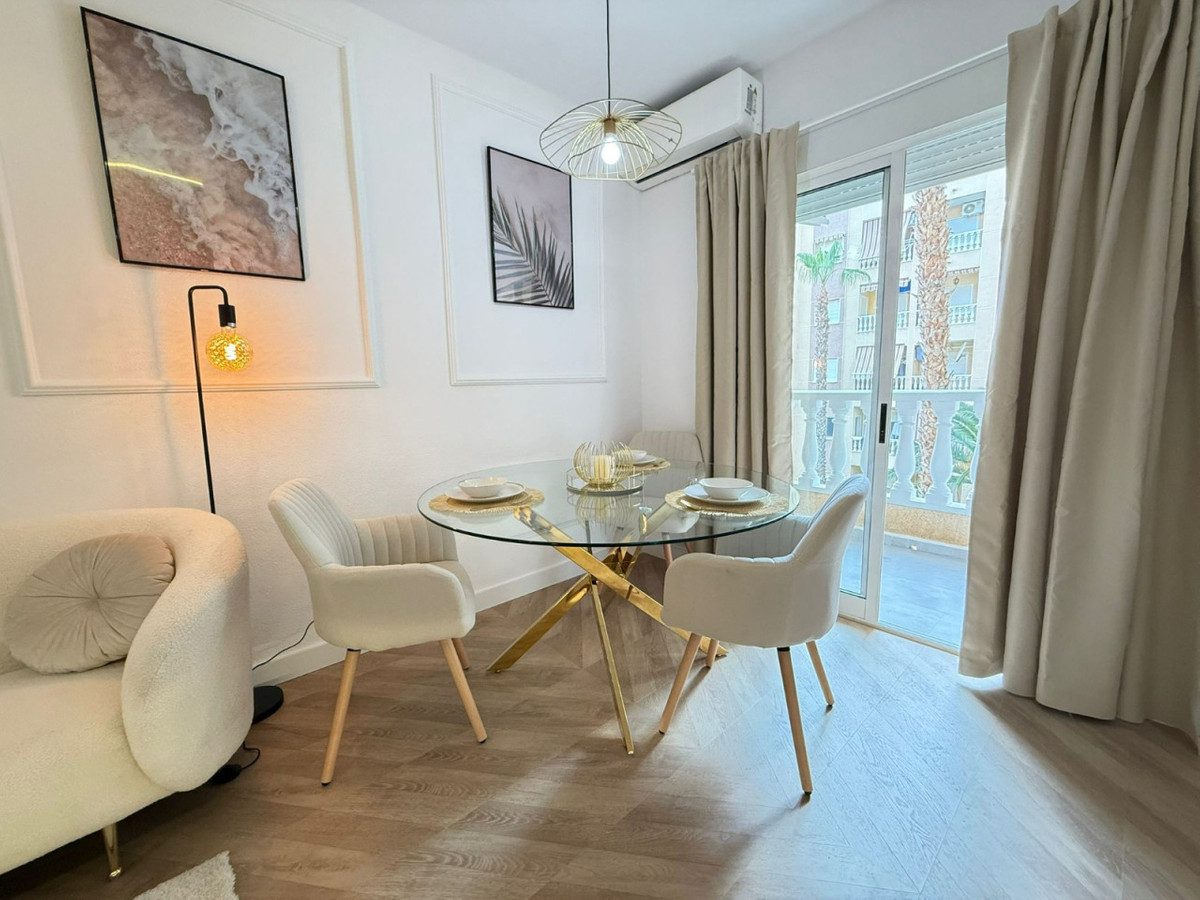 Appartement te koop in Parque de las Naciones | 2 slaapkamers H5295655