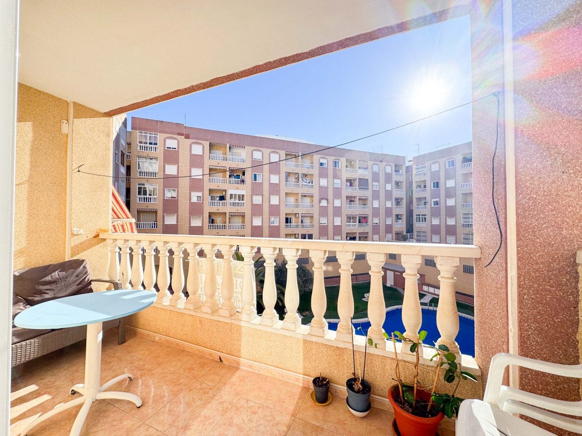 Appartement te koop in Parque de las Naciones | 2 slaapkamers H5295676