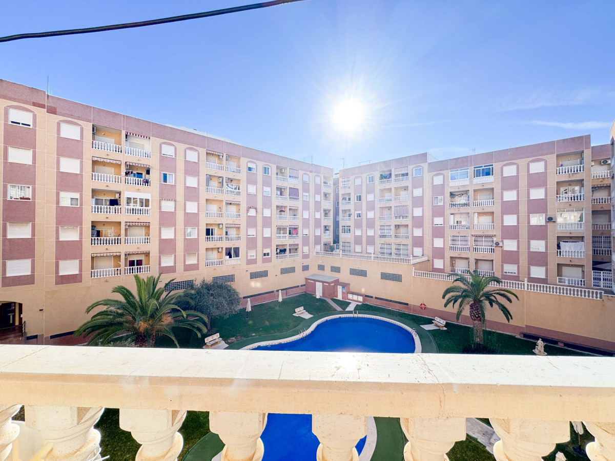 Appartement te koop in Parque de las Naciones | 2 slaapkamers H5295676