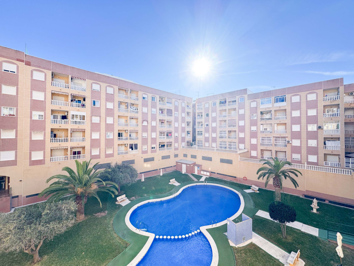 Appartement te koop in Parque de las Naciones | 2 slaapkamers H5295676
