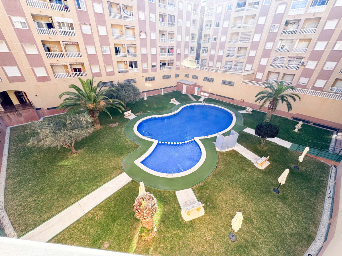 Appartement te koop in Parque de las Naciones | 2 slaapkamers H5295676