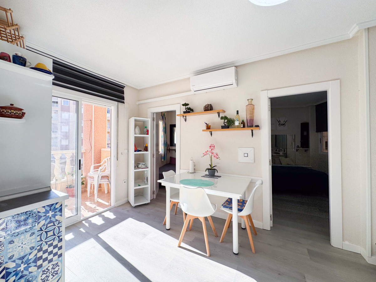 Appartement te koop in Parque de las Naciones | 2 slaapkamers H5295676