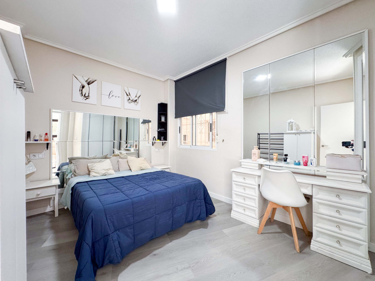 Appartement te koop in Parque de las Naciones | 2 slaapkamers H5295676