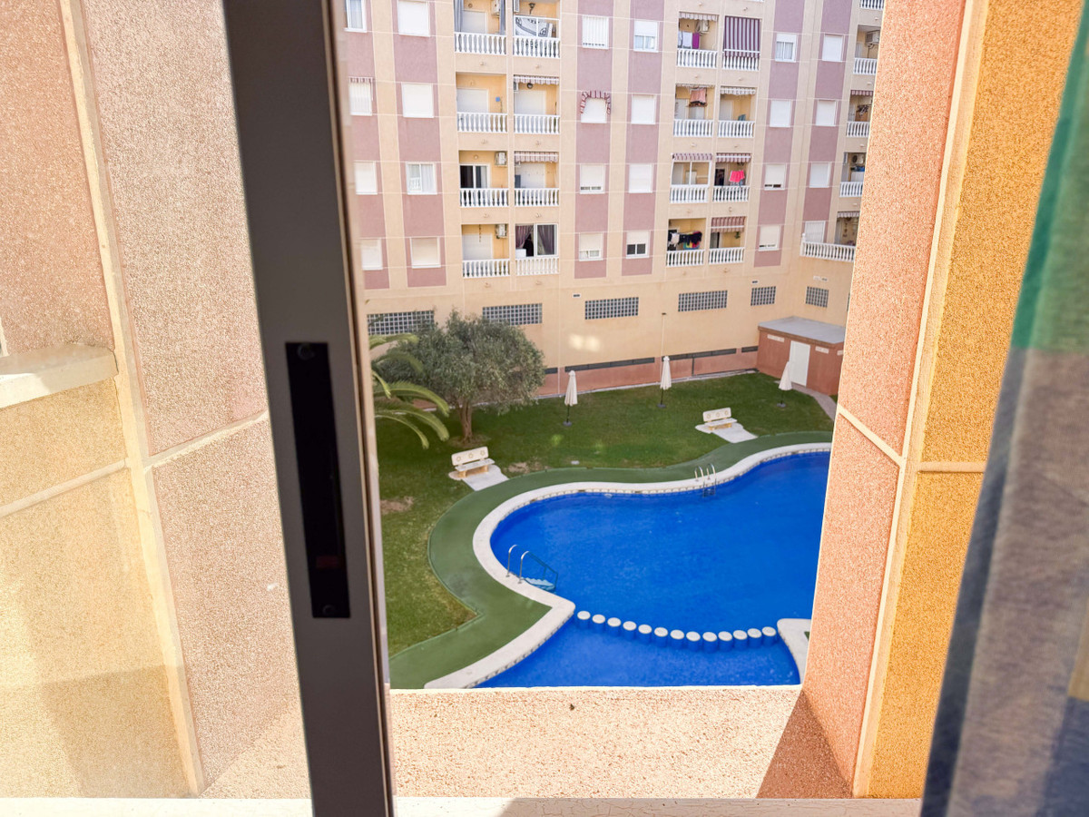 Appartement te koop in Parque de las Naciones | 2 slaapkamers H5295676