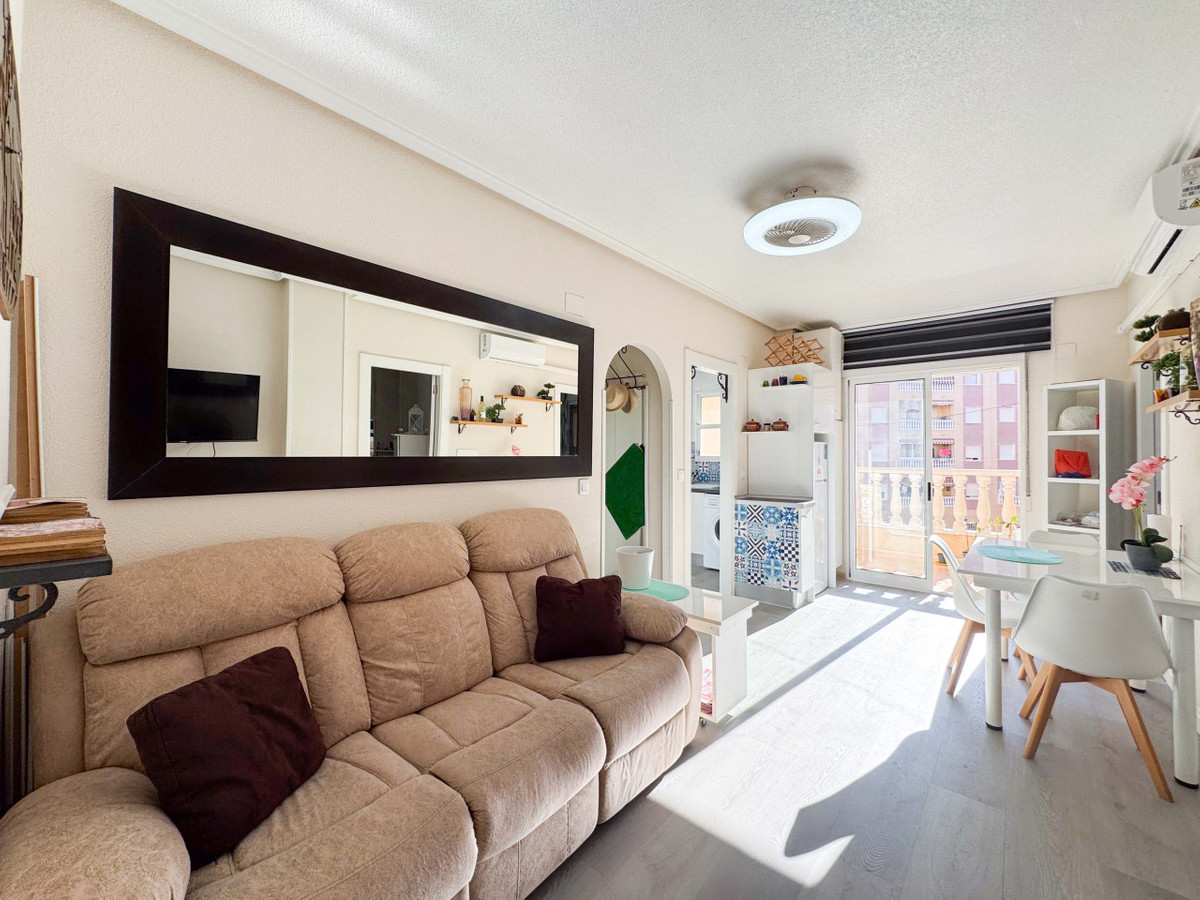 Appartement te koop in Parque de las Naciones | 2 slaapkamers H5295676