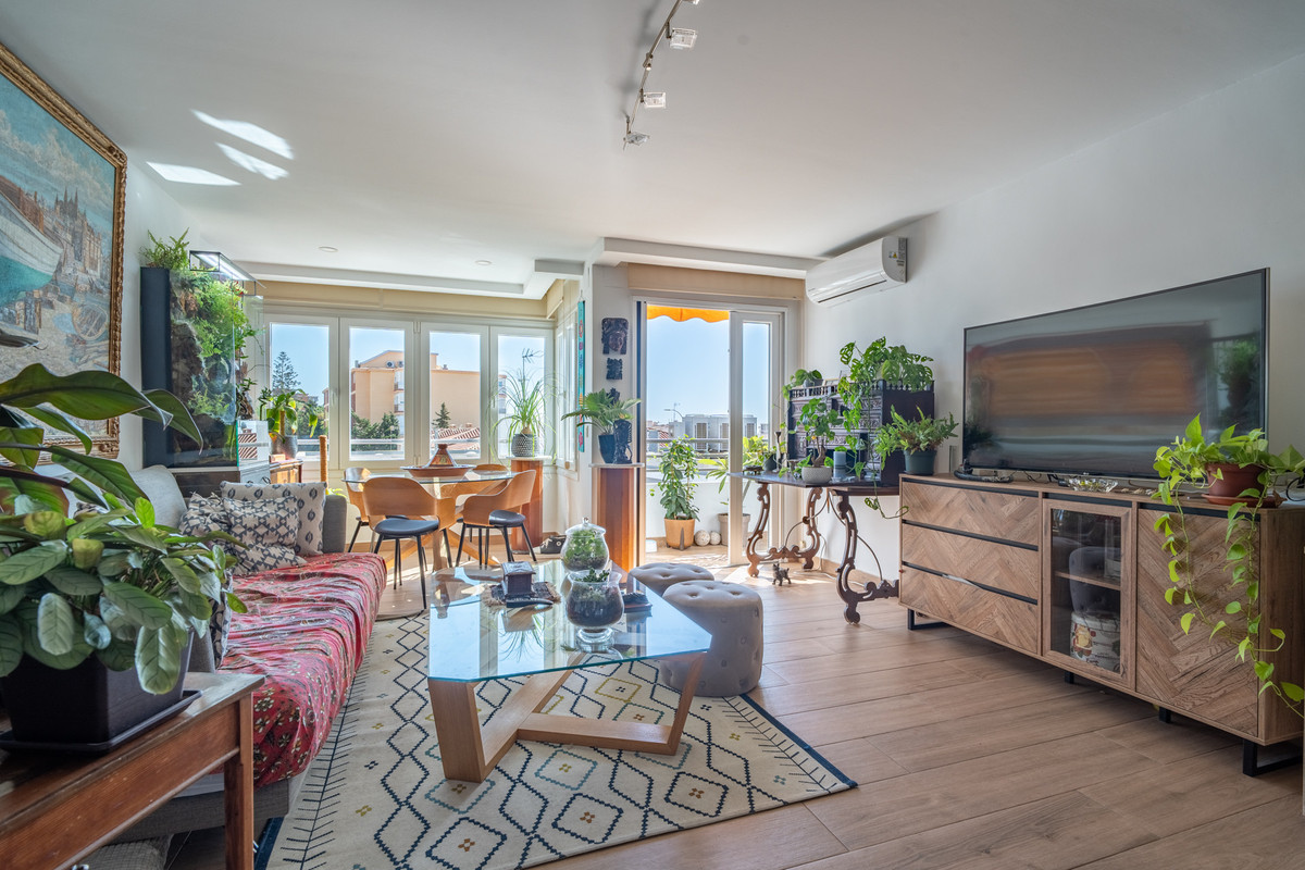 Huis te koop in Pedregalejo | 4 slaapkamers H5526439