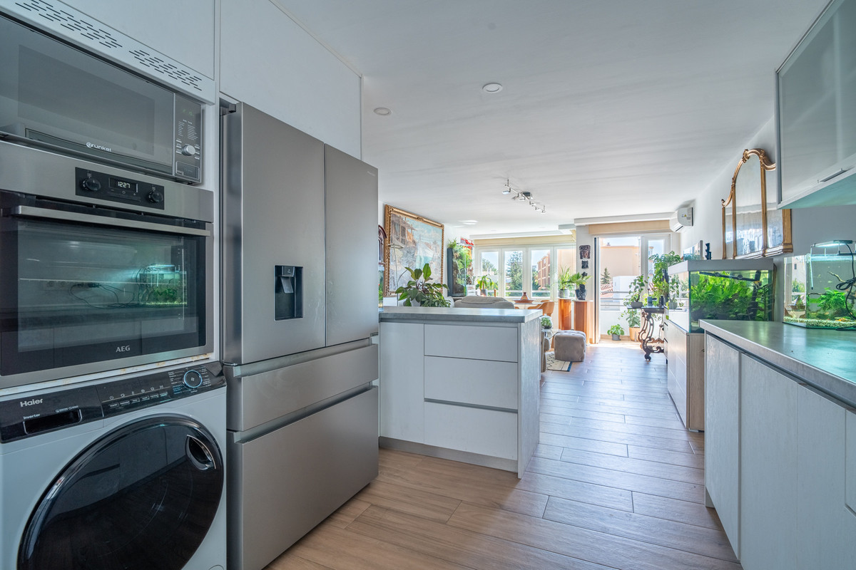 Huis te koop in Pedregalejo | 4 slaapkamers H5526439
