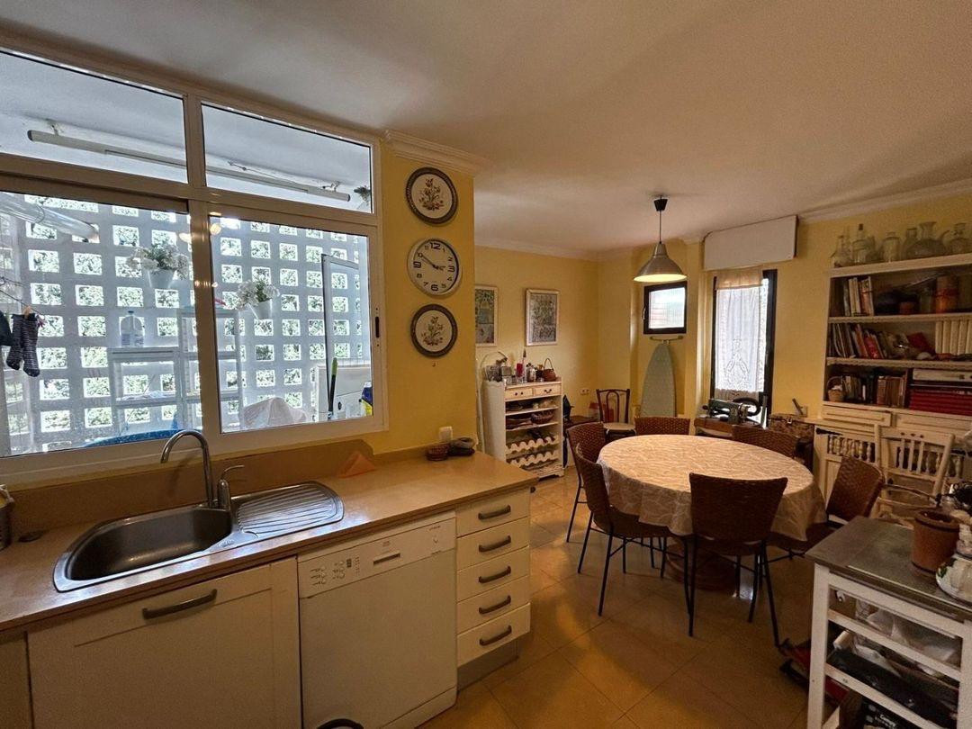 Appartement te koop in Pedregalejo | 5 slaapkamers H5529364