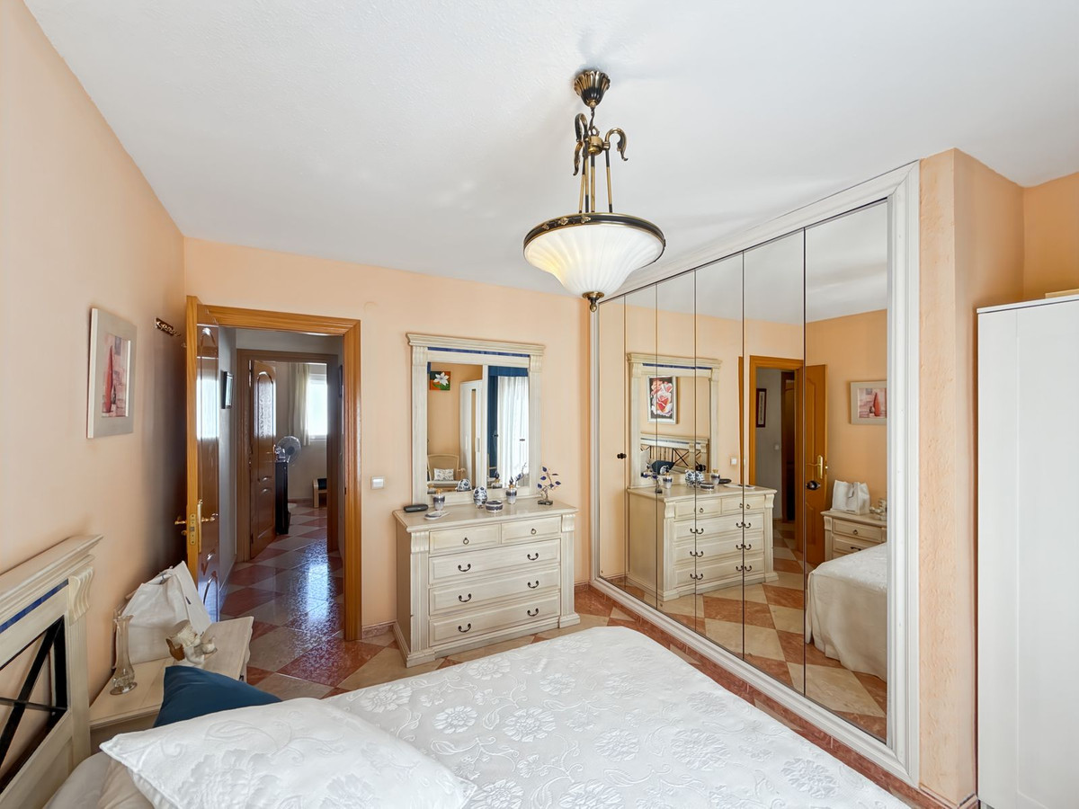Appartement te koop in Perchel Sur | 4 slaapkamers H5012065