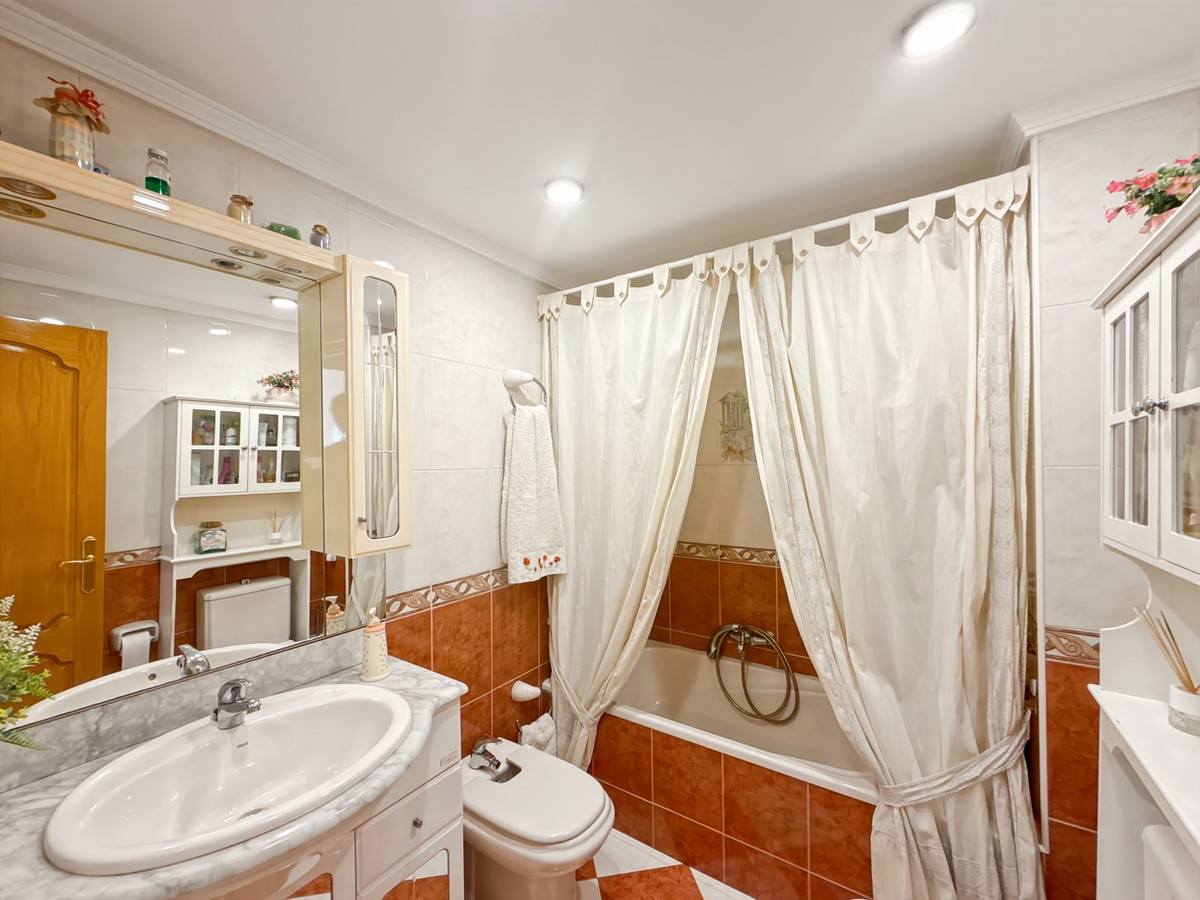 Appartement te koop in Perchel Sur | 4 slaapkamers H5012065