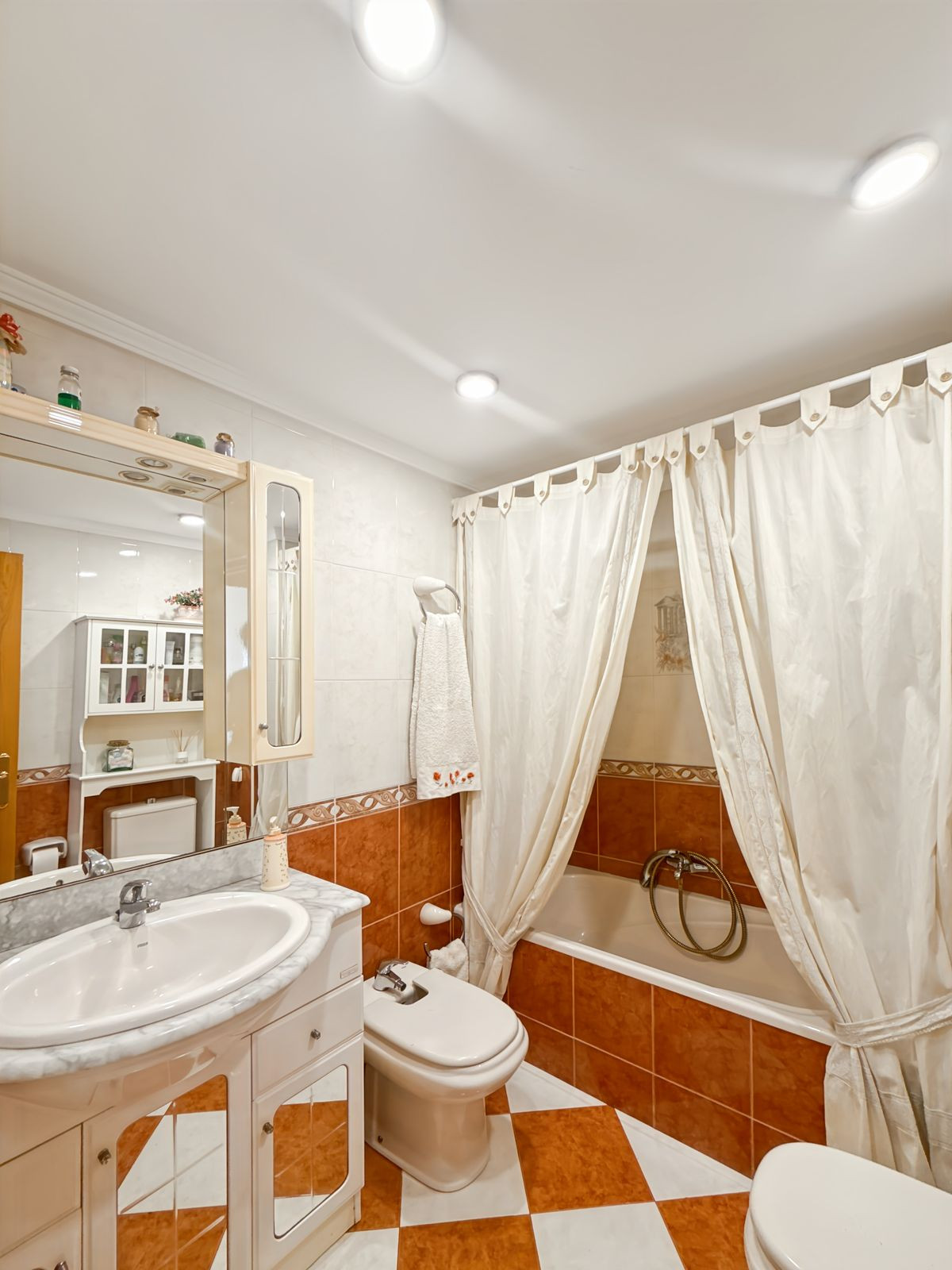 Appartement te koop in Perchel Sur | 4 slaapkamers H5012065