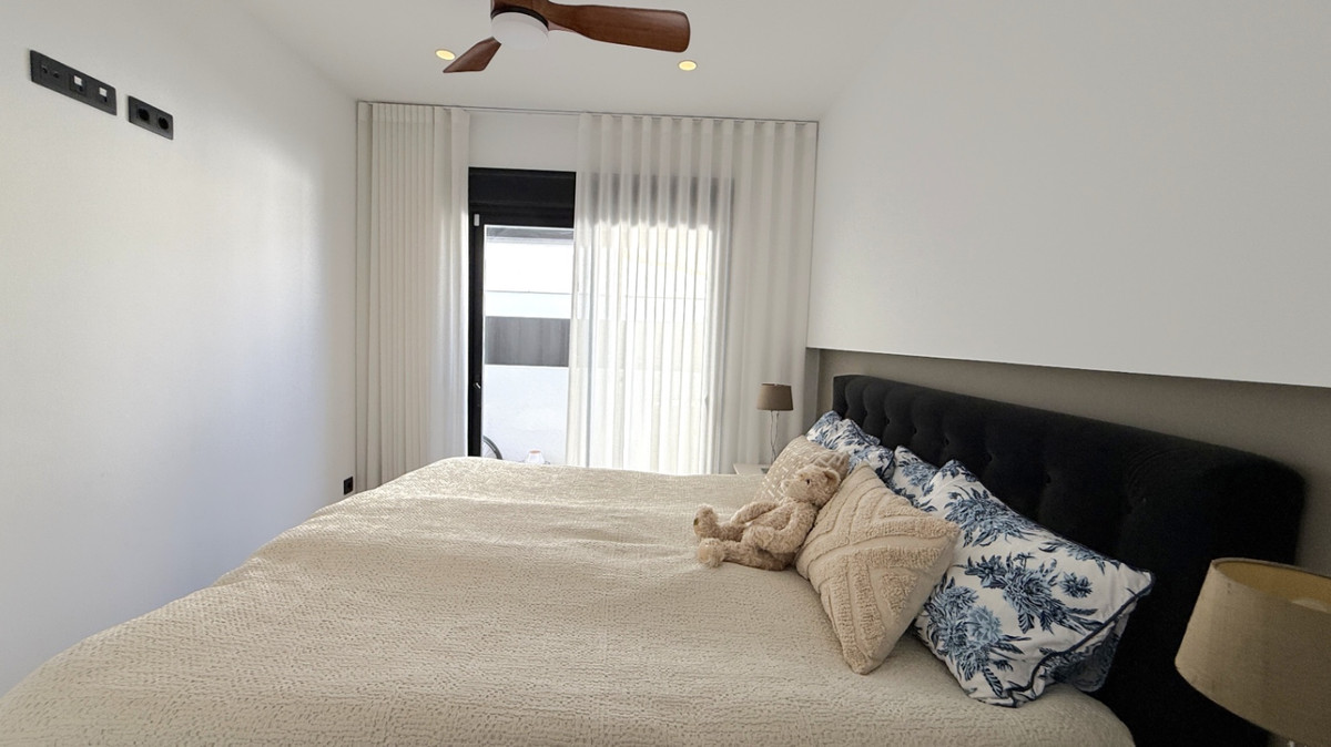 Huis te koop in Pilar de la Horadada | 3 slaapkamers H5294209