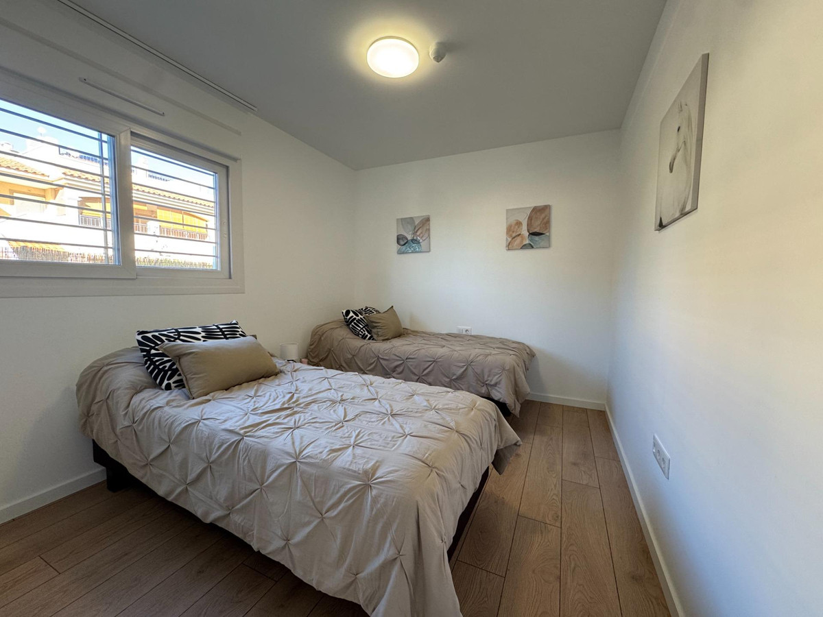 Appartement te koop in Pilar de la Horadada | 2 slaapkamers H5296588