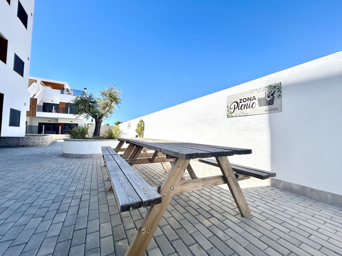 Appartement te koop in Pilar de la Horadada | 2 slaapkamers H5391394