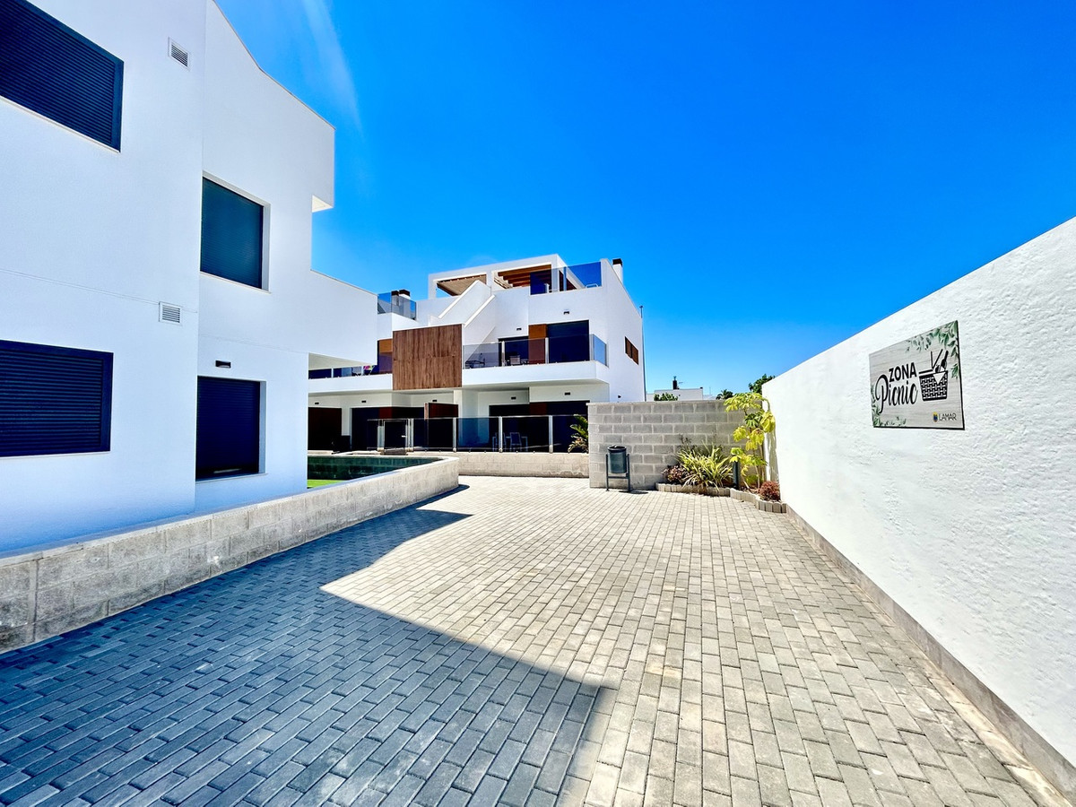 Appartement te koop in Pilar de la Horadada | 2 slaapkamers H5391394