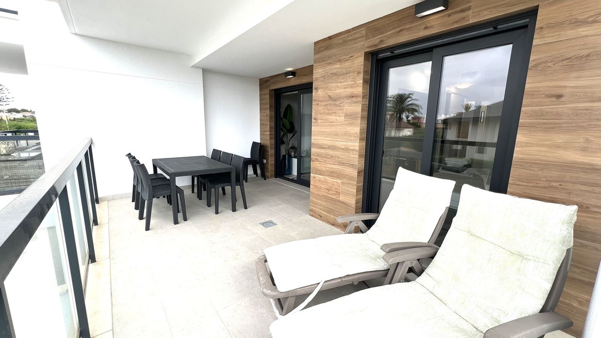 Appartement te koop in Pilar de la Horadada | 2 slaapkamers H5417155