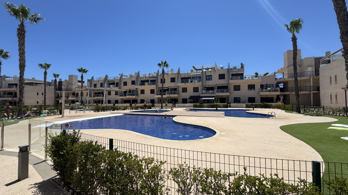Appartement te koop in Pilar de la Horadada | 2 slaapkamers H5432509
