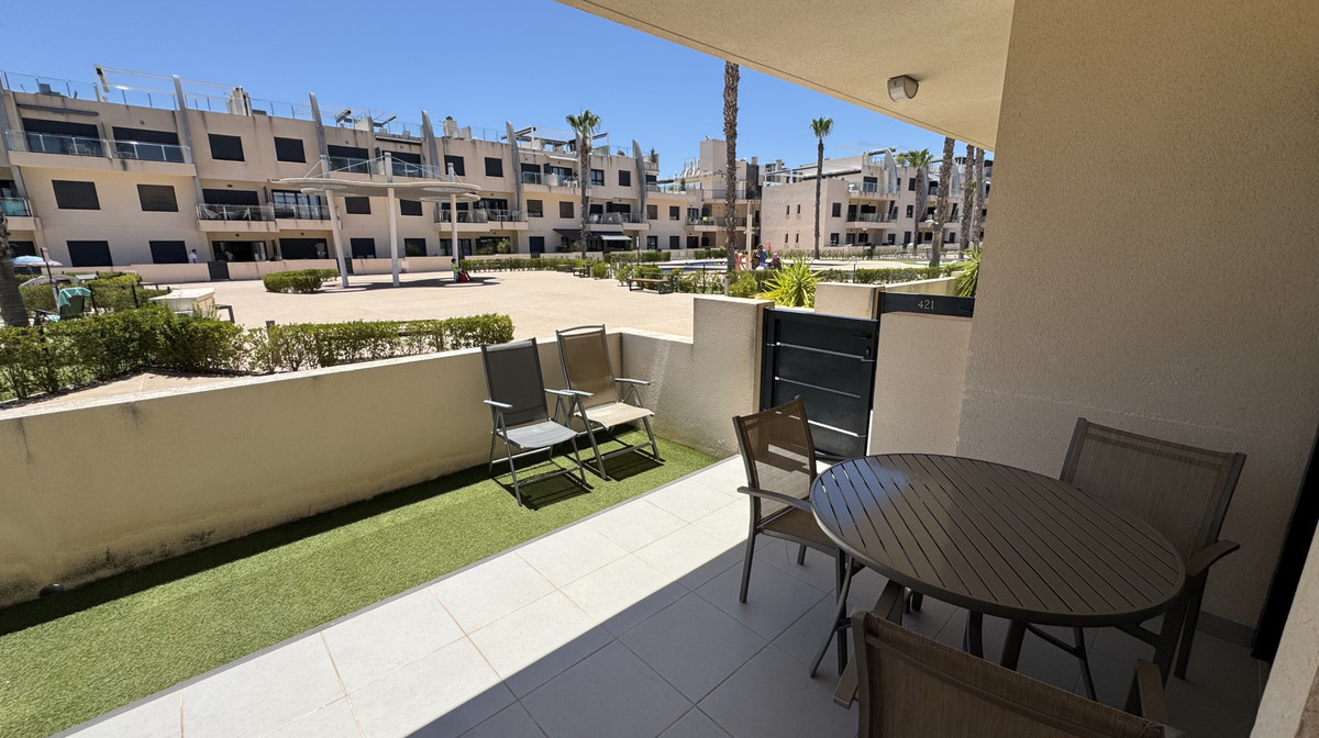 Appartement te koop in Pilar de la Horadada | 2 slaapkamers H5432509