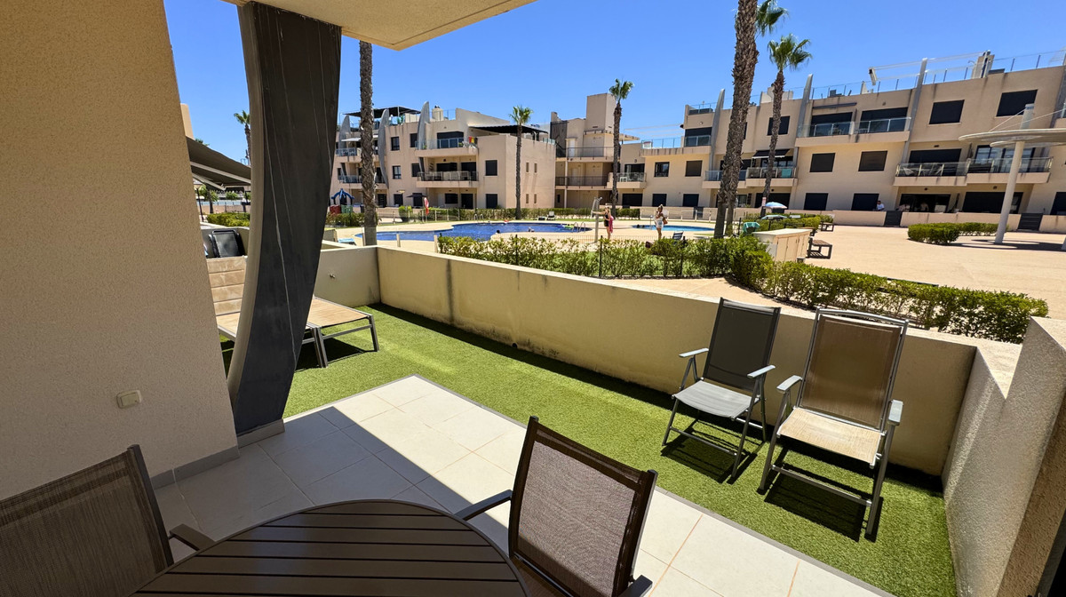 Appartement te koop in Pilar de la Horadada | 2 slaapkamers H5432509