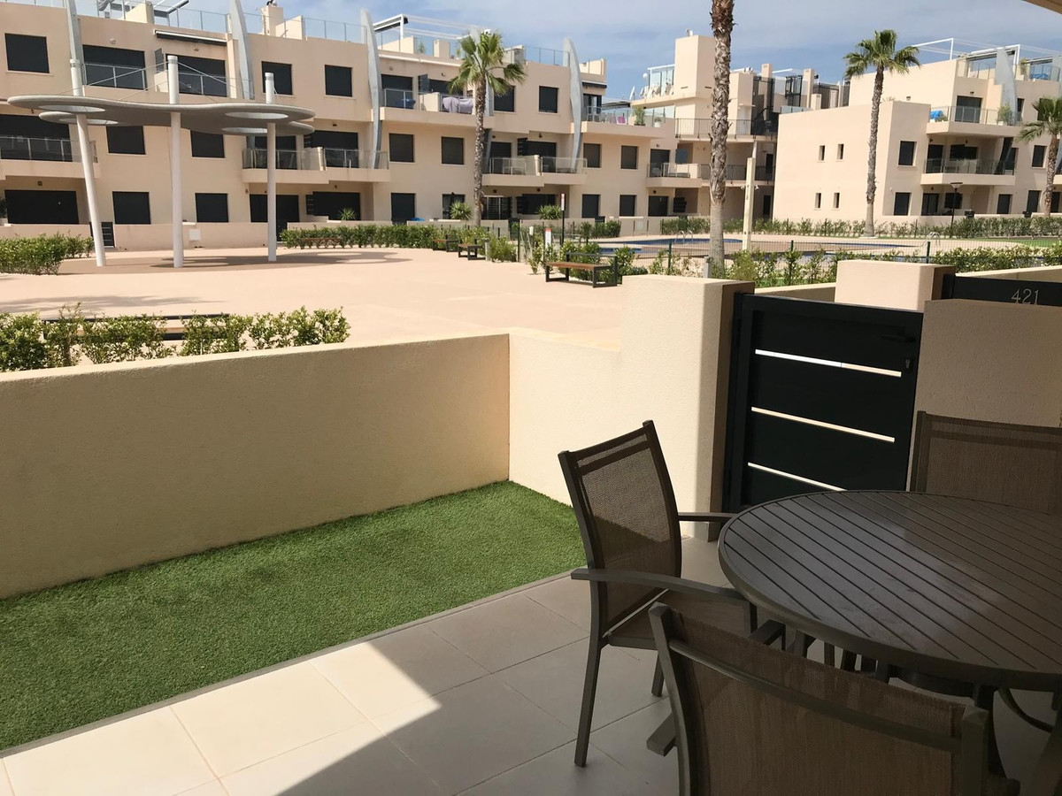 Appartement te koop in Pilar de la Horadada | 2 slaapkamers H5432509