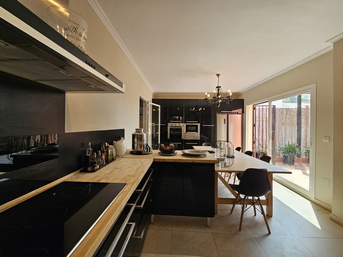 Appartement te koop in Pinares de San Antón | 4 slaapkamers H5448823