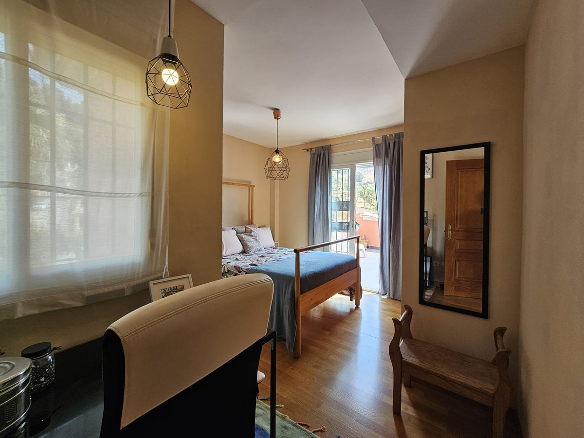 Appartement te koop in Pinares de San Antón | 4 slaapkamers H5448823