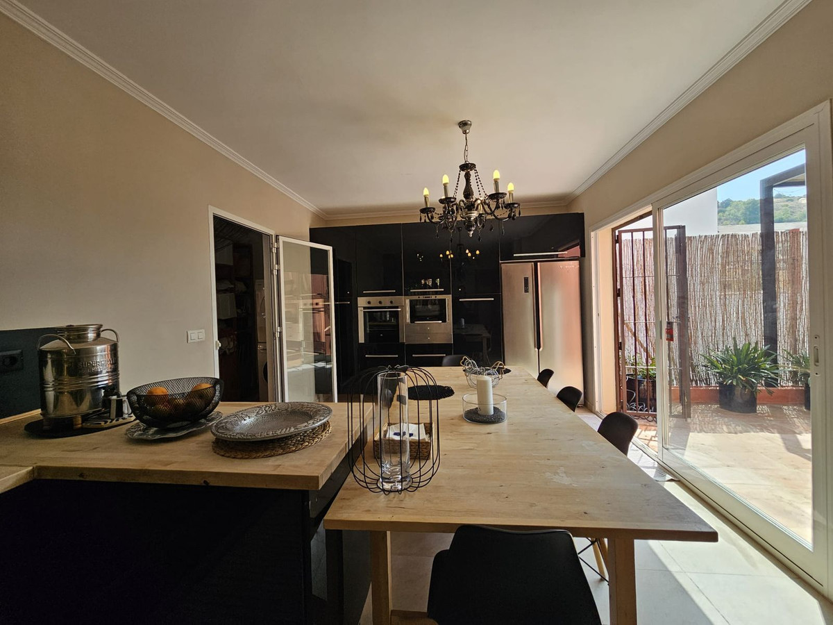 Appartement te koop in Pinares de San Antón | 4 slaapkamers H5448823