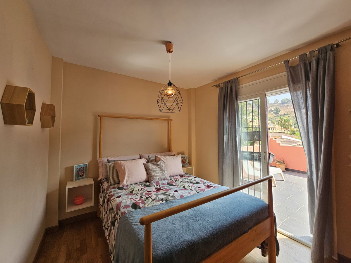 Appartement te koop in Pinares de San Antón | 4 slaapkamers H5448823