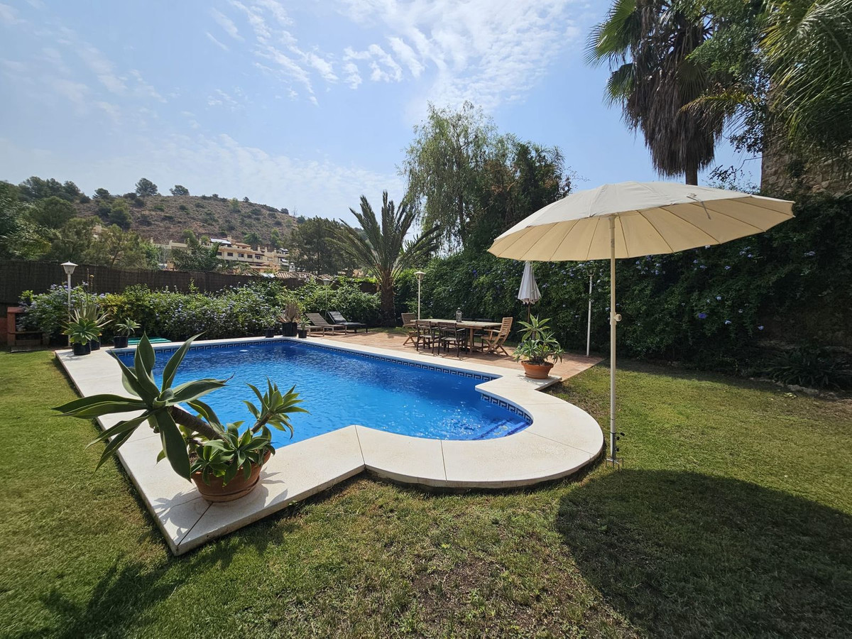 Appartement te koop in Pinares de San Antón | 4 slaapkamers H5448823