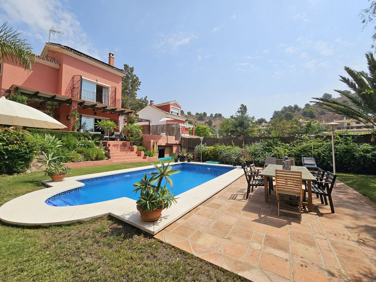 Appartement te koop in Pinares de San Antón | 4 slaapkamers H5448823